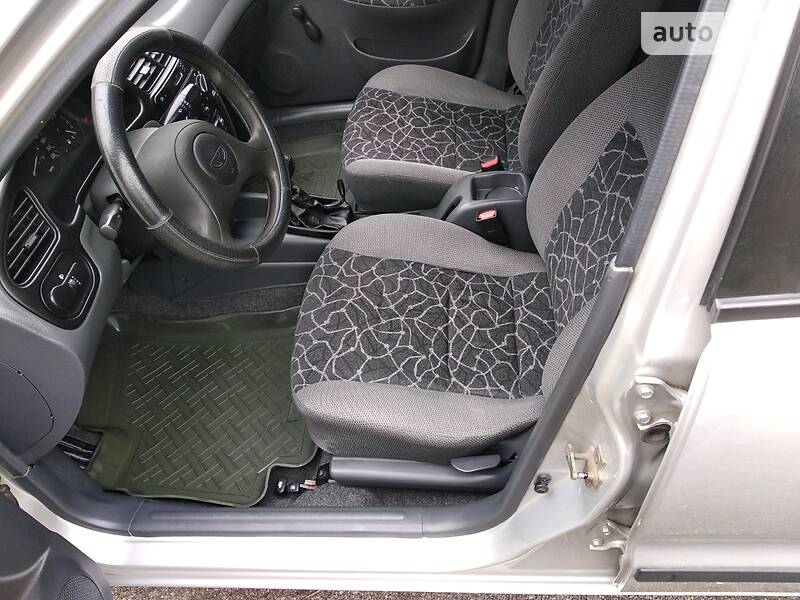 Седан Daewoo Lanos 2004 в Днепре фото 10 Седан Daewoo Lanos 2004 в Днепре