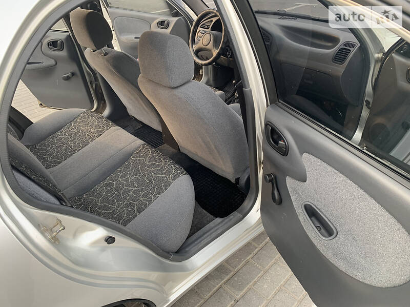 Седан Daewoo Lanos 2005 в Харькове