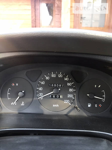 Седан Daewoo Lanos 2006 в Стрию