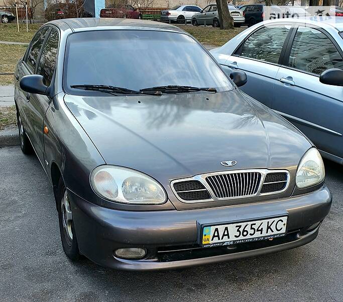 Седан Daewoo Lanos 2004 в Киеве