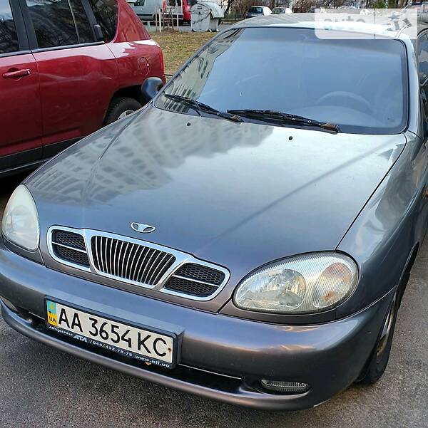 Седан Daewoo Lanos 2004 в Киеве