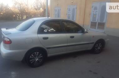 Седан Daewoo Lanos 2001 в Кривом Роге