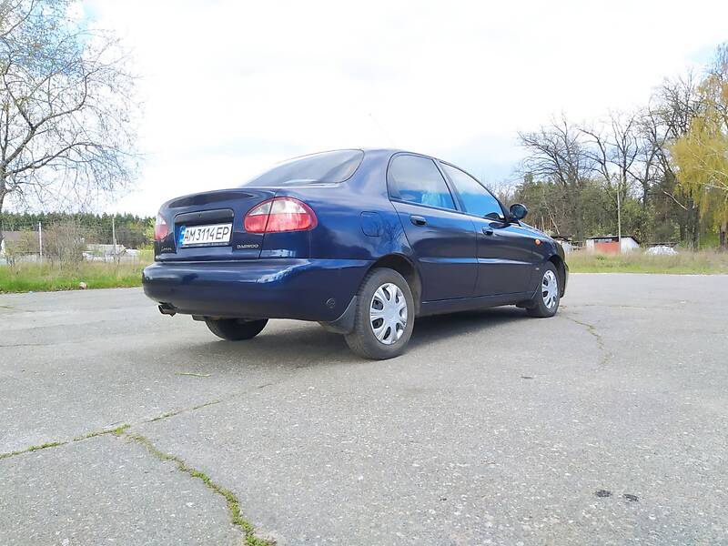 Седан Daewoo Lanos 2003 в Житомире