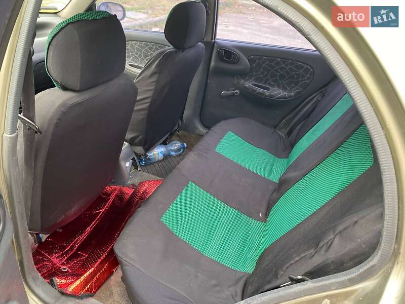 Седан Daewoo Lanos 2003 в Львові