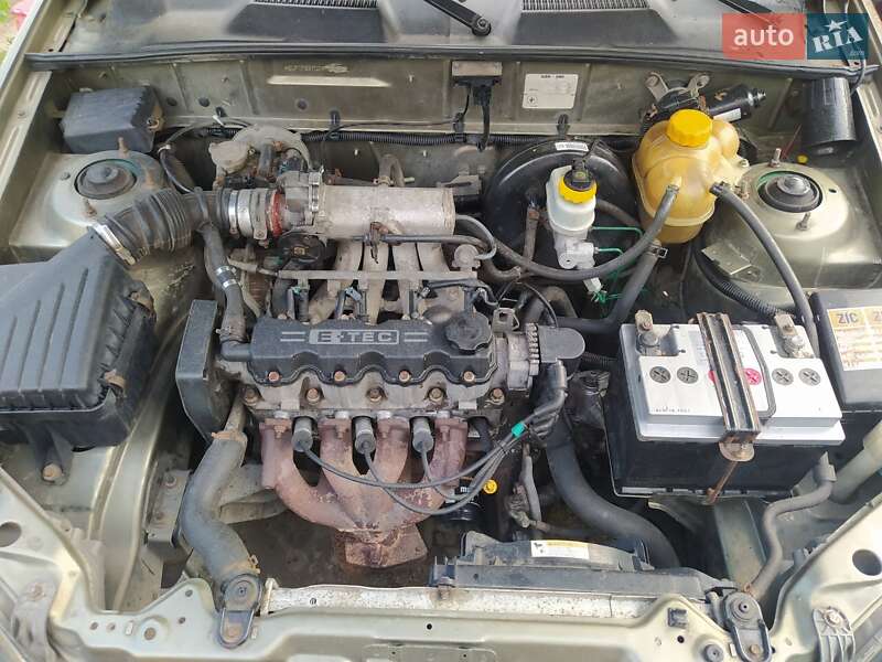 Седан Daewoo Lanos 2003 в Харькове