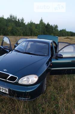 Седан Daewoo Lanos 2002 в Вараші