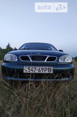 Седан Daewoo Lanos 2002 в Вараші