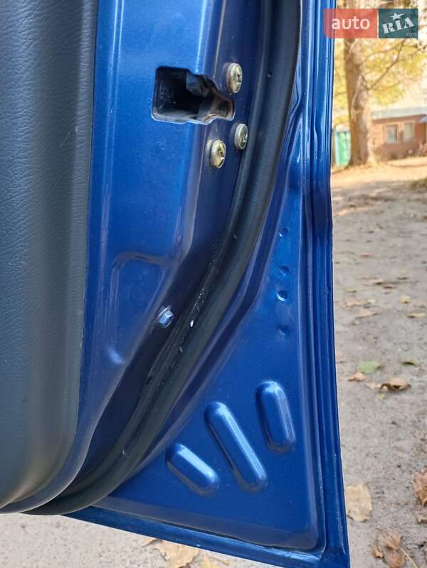 Седан Daewoo Lanos 2004 в Чернигове