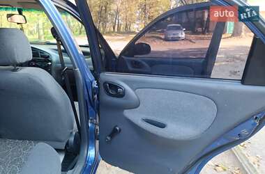 Седан Daewoo Lanos 2004 в Чернигове