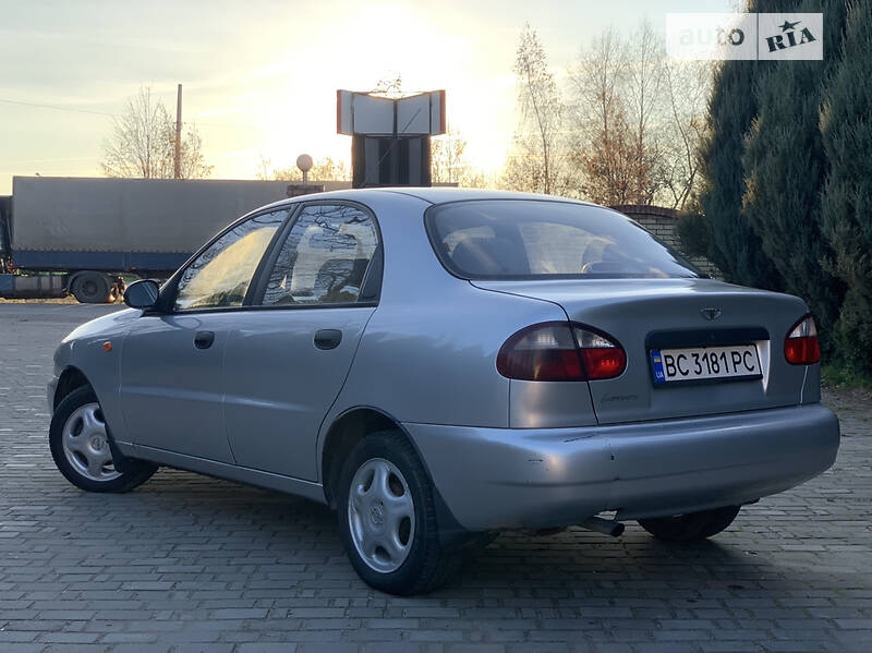 Седан Daewoo Lanos 2008 в Самборі