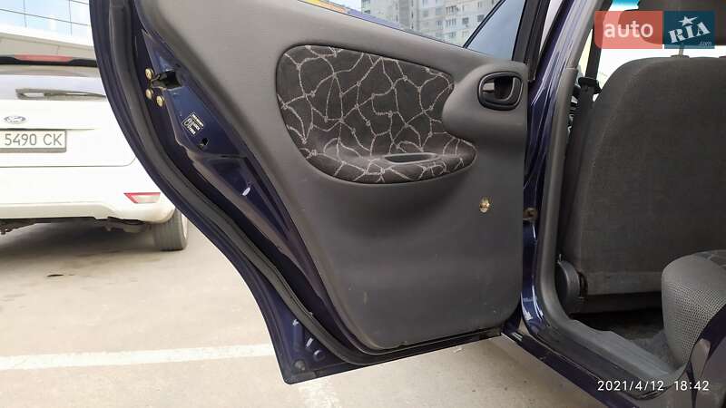 Седан Daewoo Lanos 2003 в Харькове фото 9 Седан Daewoo Lanos 2003 в Харькове