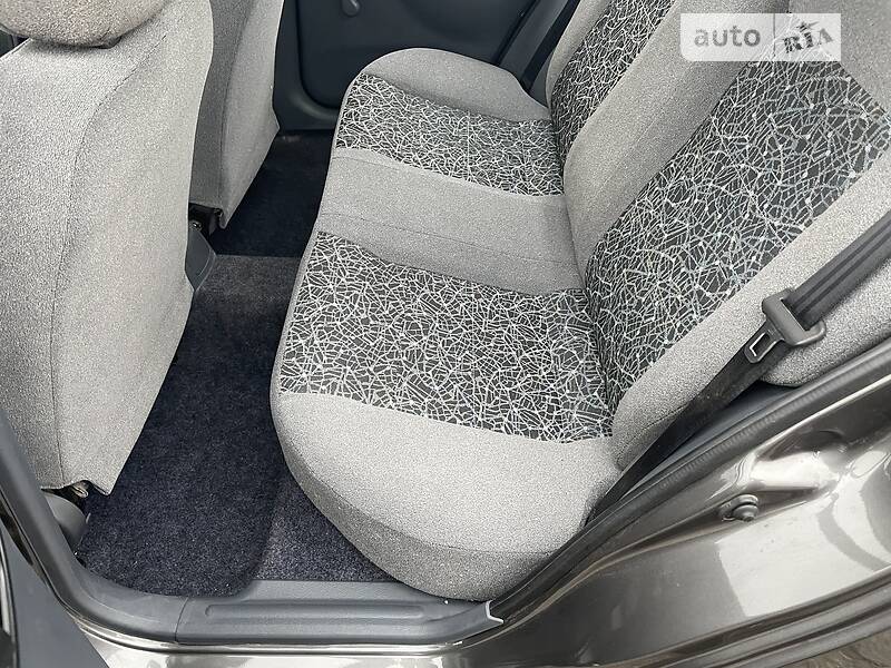 Седан Daewoo Lanos 2011 в Запорожье