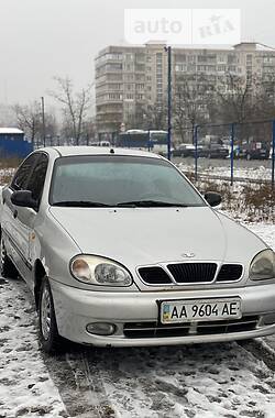 Седан Daewoo Lanos 2004 в Киеве