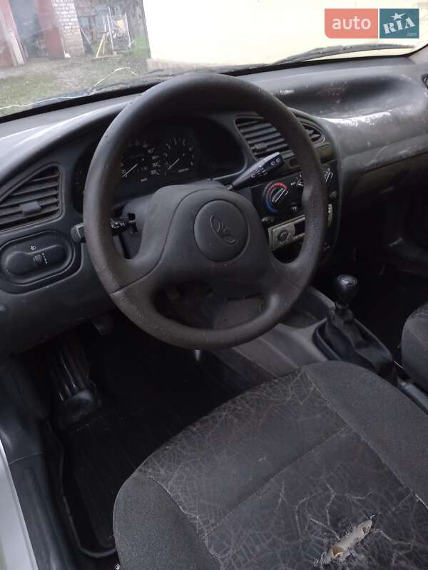 Хэтчбек Daewoo Lanos 2004 в Мукачево