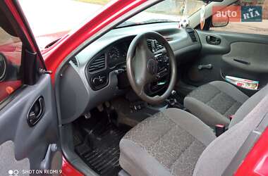 Седан Daewoo Lanos 2008 в Деражне