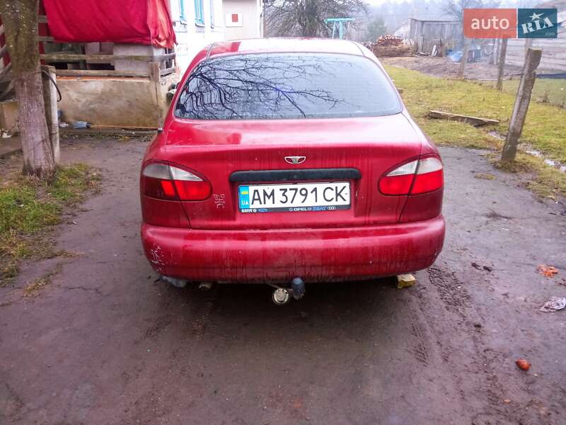 Седан Daewoo Lanos 2002 в Житомире