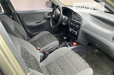 Седан Daewoo Lanos 2004 в 
