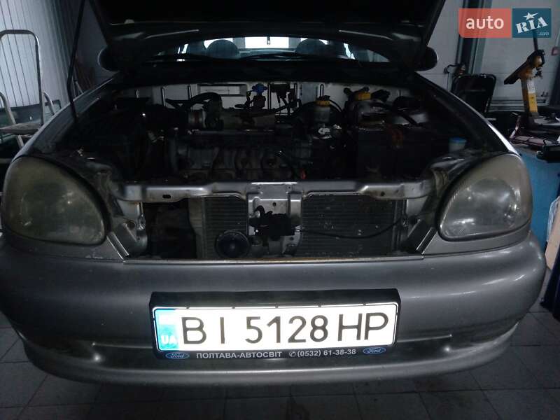 Седан Daewoo Lanos 1998 в Полтаве