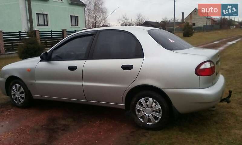Седан Daewoo Lanos 2004 в Жовкве