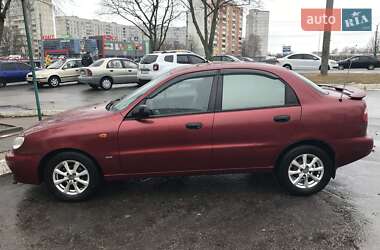 Седан Daewoo Lanos 2002 в Харькове