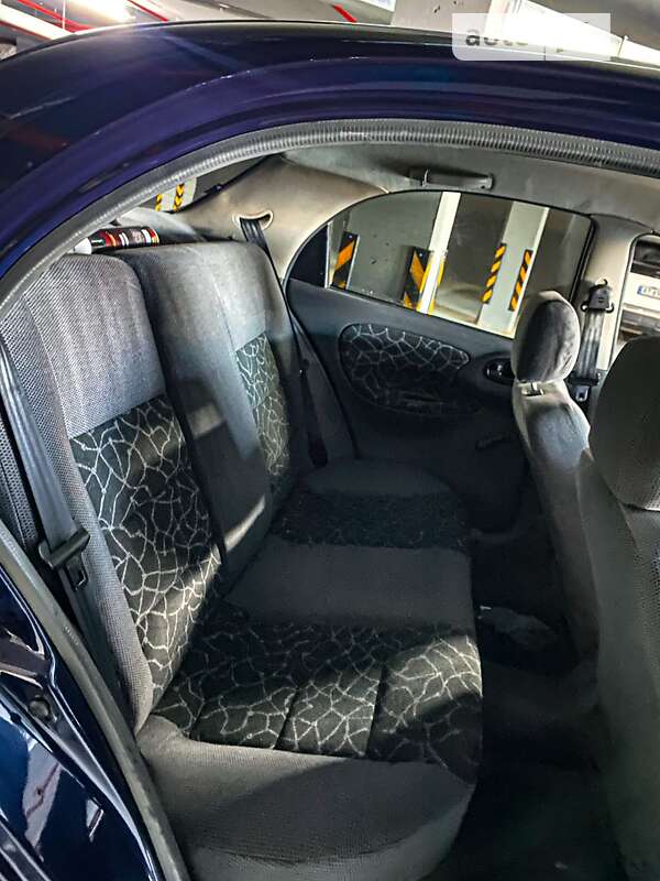 Седан Daewoo Lanos 2004 в Ивано-Франковске