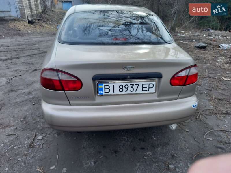Седан Daewoo Lanos 2008 в Горішніх Плавнях