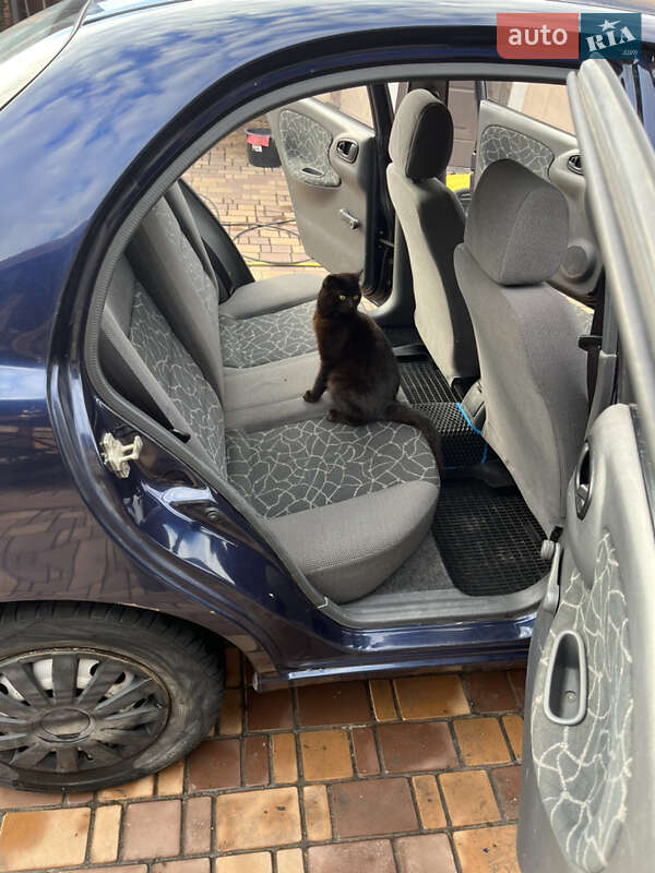 Седан Daewoo Lanos 2003 в Києві