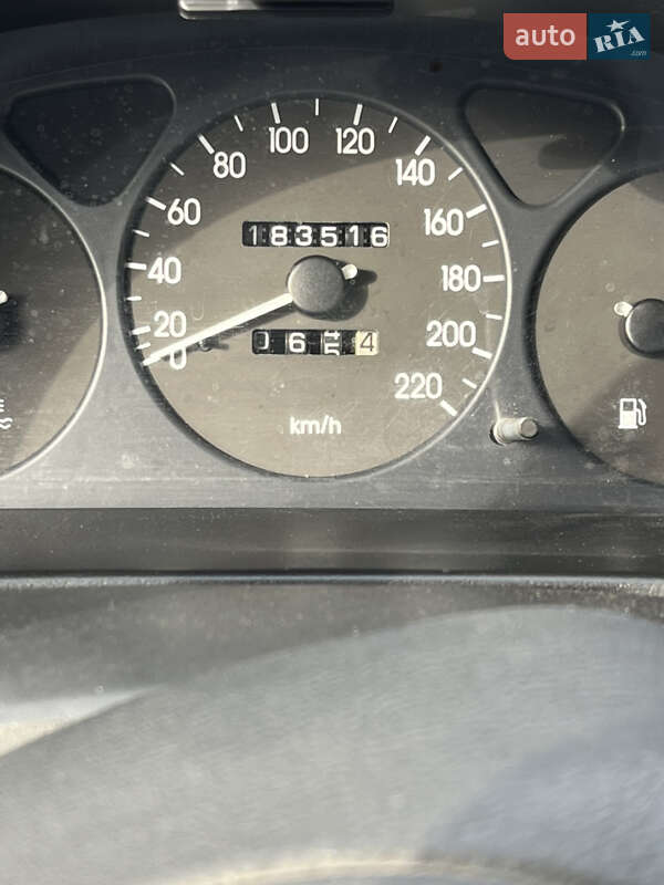 Седан Daewoo Lanos 2003 в Києві
