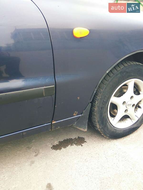Седан Daewoo Lanos 2004 в Чернігові