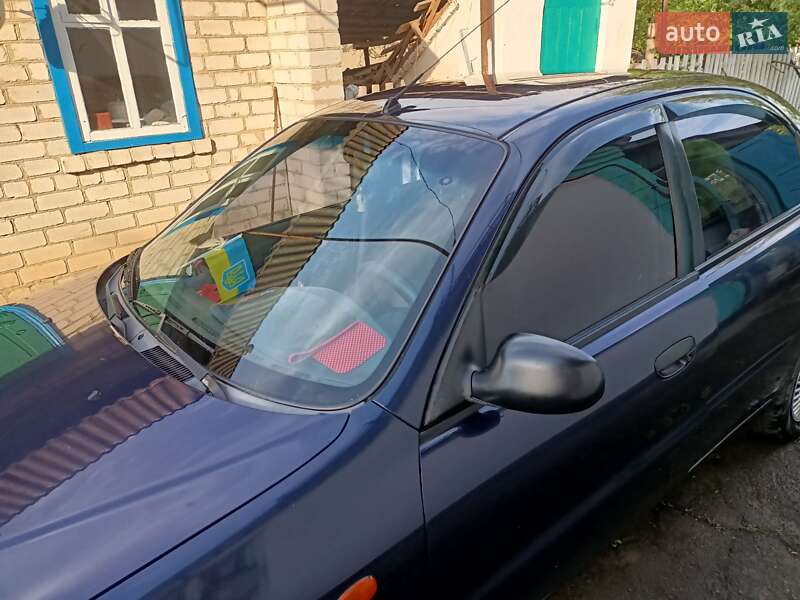 Седан Daewoo Lanos 2004 в Києві