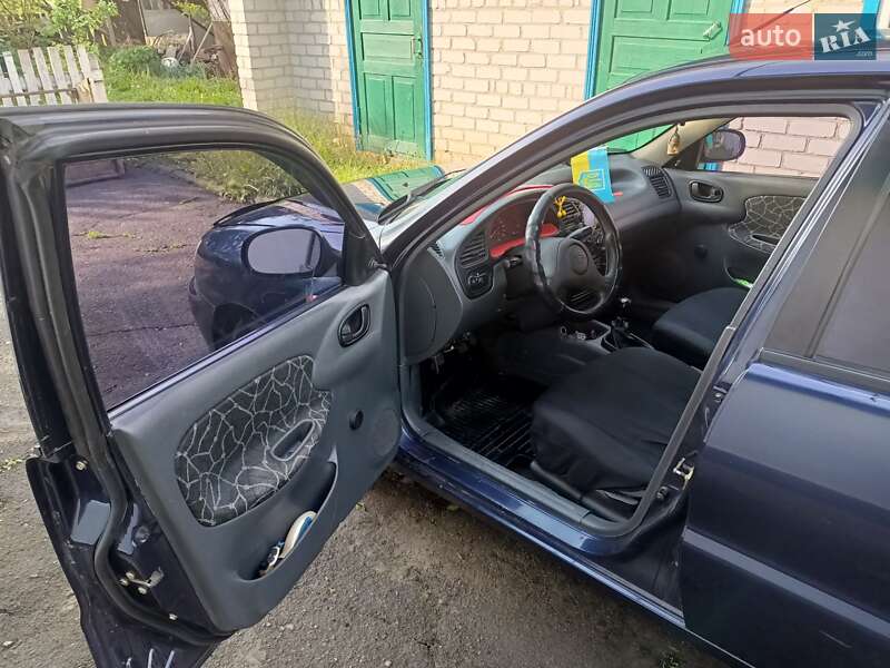 Седан Daewoo Lanos 2004 в Києві