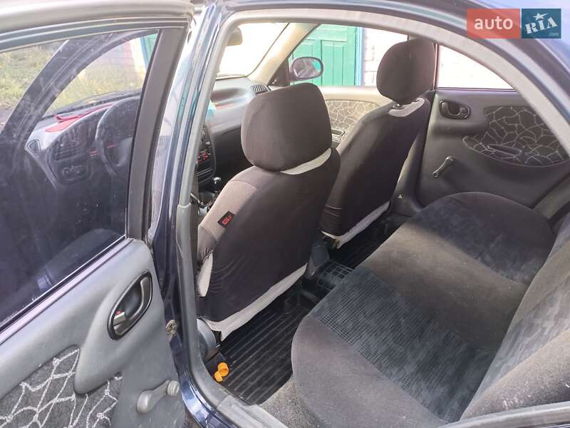 Седан Daewoo Lanos 2004 в Києві