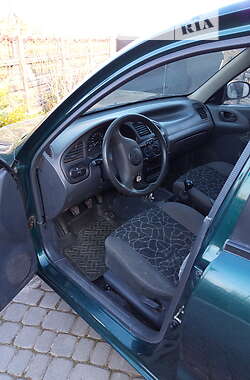 Седан Daewoo Lanos 2003 в 