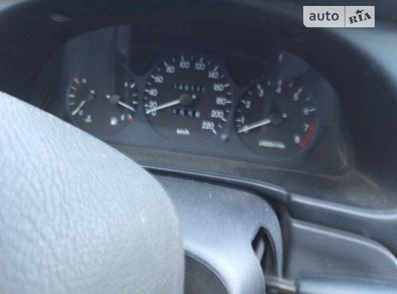 Седан Daewoo Lanos 2003 в Львове