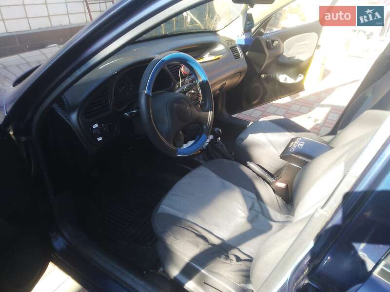 Седан Daewoo Lanos 2005 в Киеве
