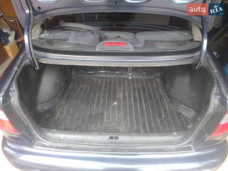 Седан Daewoo Lanos 2005 в Киеве