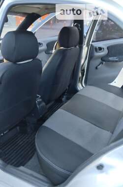 Седан Daewoo Lanos 2003 в 