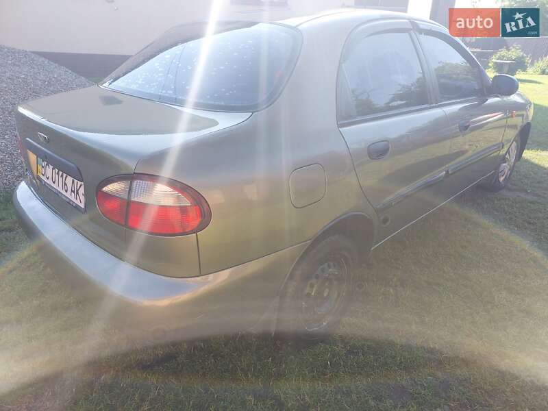 Седан Daewoo Lanos 2006 в Самборі