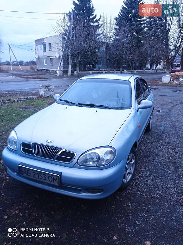 Седан Daewoo Lanos 2004 в Днепре
