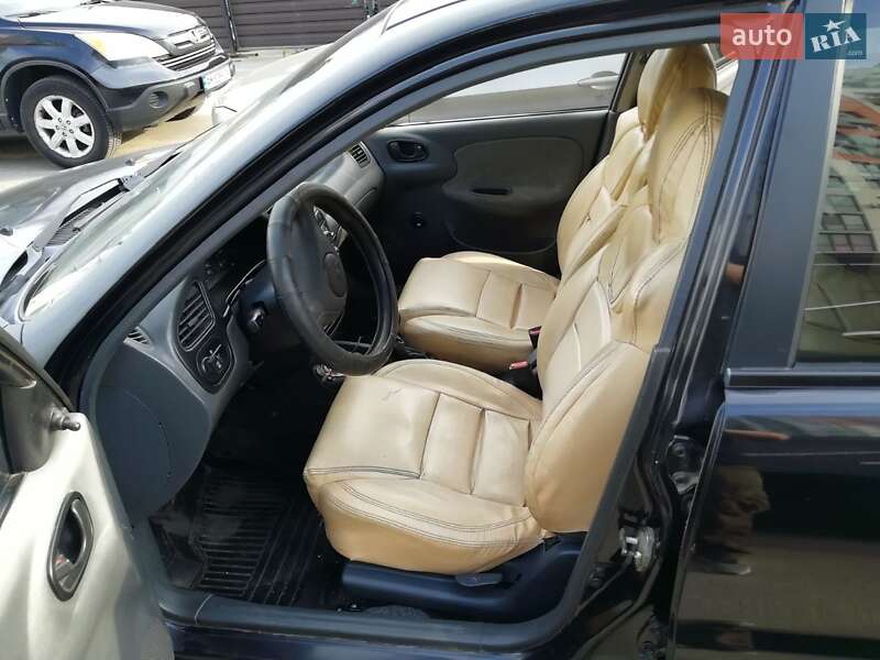 Седан Daewoo Lanos 2006 в Киеве