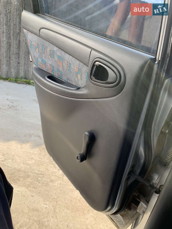 Седан Daewoo Lanos 2005 в Бориславе