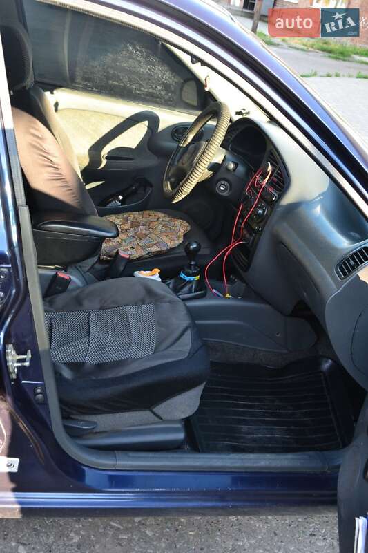 Седан Daewoo Lanos 2007 в Покровську