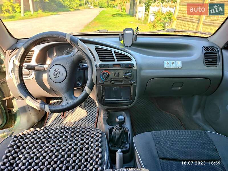 Седан Daewoo Lanos 2009 в Харькове