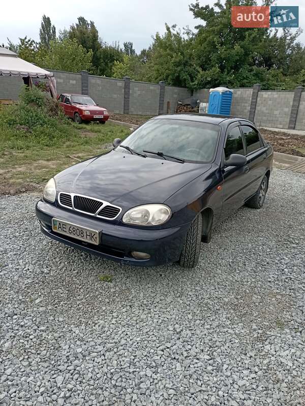 Седан Daewoo Lanos 2002 в Днепре
