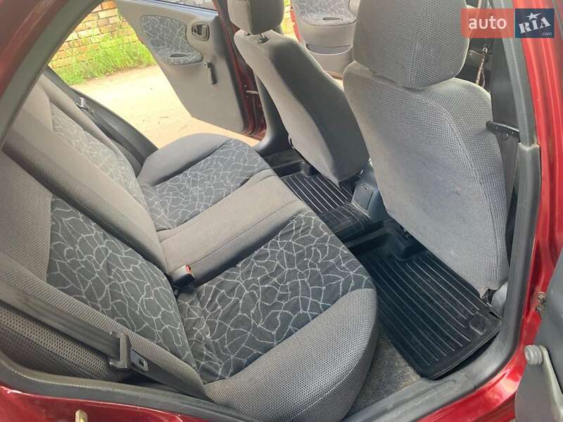 Седан Daewoo Lanos 2004 в Костянтинівці