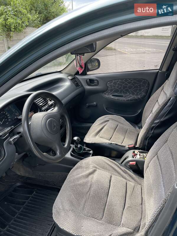 Седан Daewoo Lanos 2003 в Ивано-Франковске