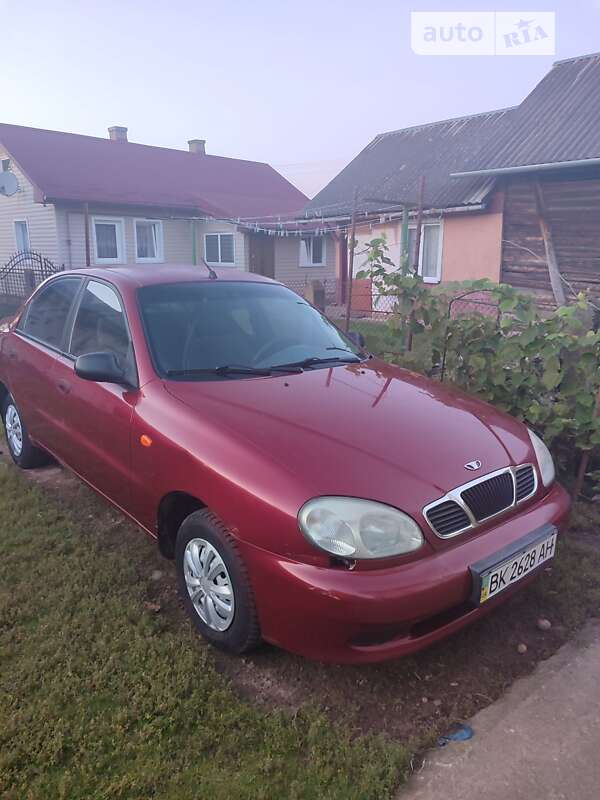 Седан Daewoo Lanos 2006 в Стрию