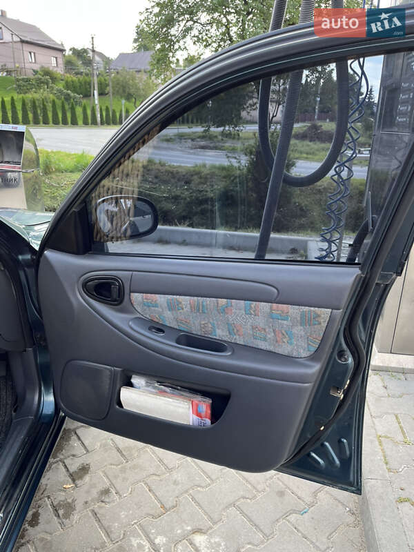 Седан Daewoo Lanos 2005 в Мукачево