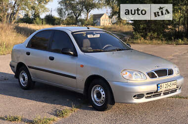 Седан Daewoo Lanos 2006 в Новых Санжарах