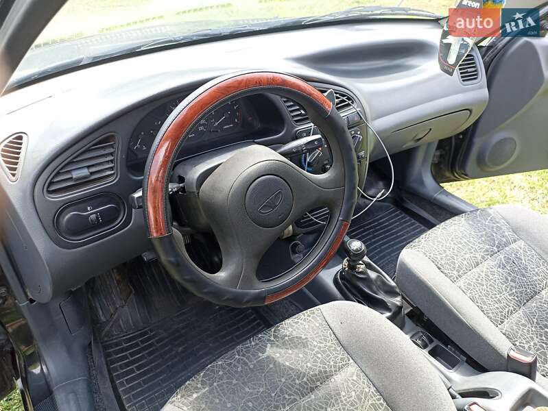 Седан Daewoo Lanos 2008 в Мироновке